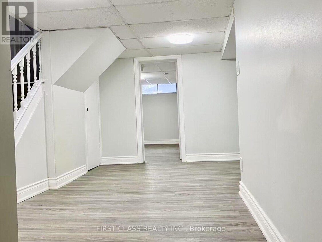 Photo principale - 138 Marchington Cir