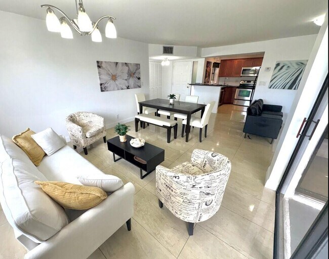 Foto del edificio - 8625 Boca Glades Blvd W