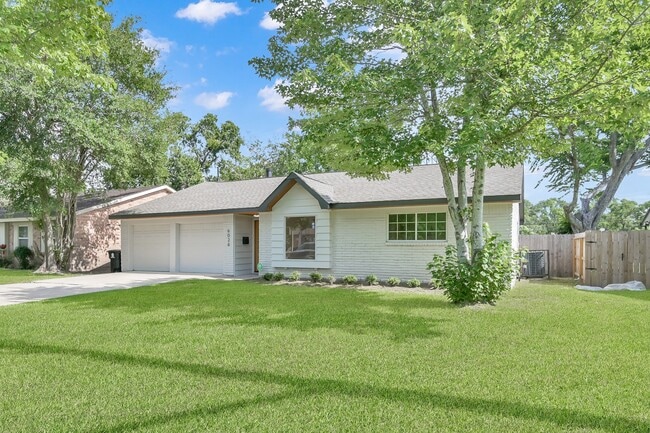 Building Photo - 6026 Willowbend Blvd