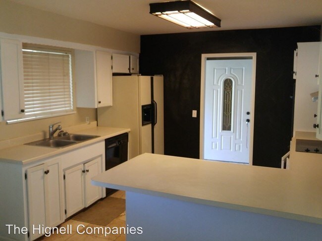 Building Photo - 21751 Belmont Dr