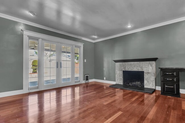 Building Photo - 1501 Revere Ave