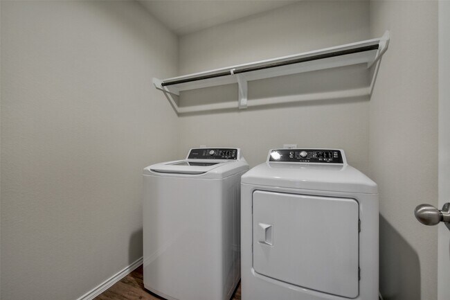 Foto del edificio - 5423 Briarstone Ridge Ln