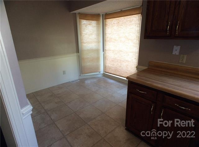 Foto del edificio - 3900 Brownes Ferry Rd