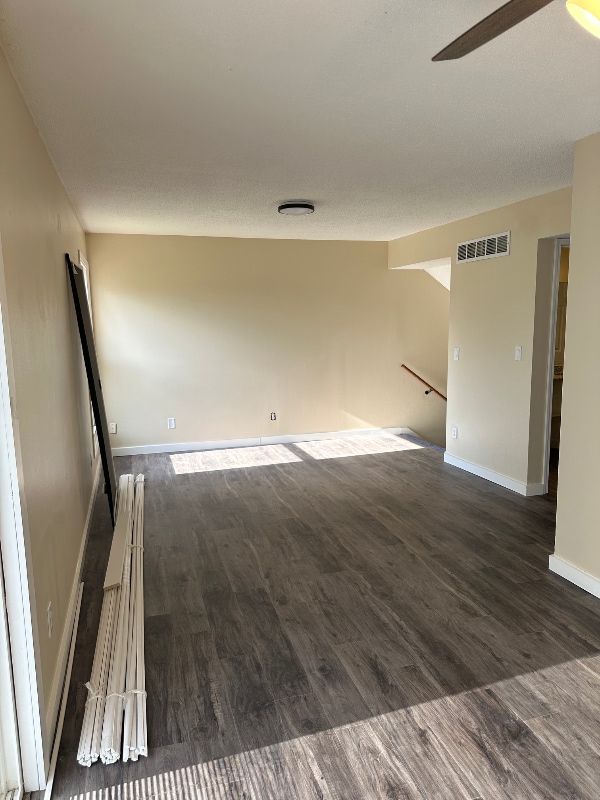 Building Photo - 2131 Quail Creek Dr