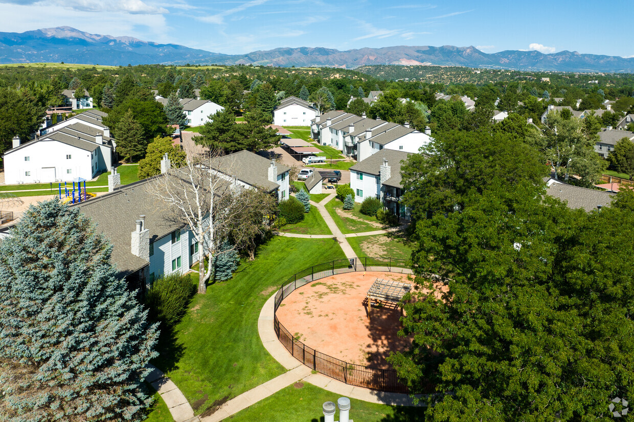 Ironwood at Palmer Park - Apartments in Colorado Springs, CO ...