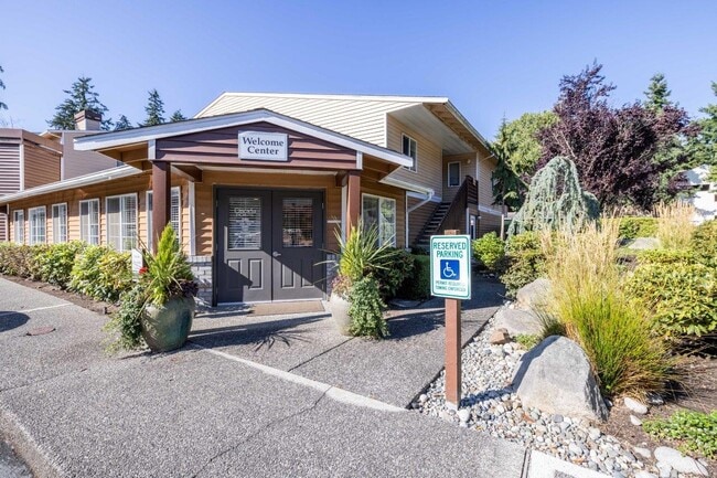 Building Photo - Cascadia Pointe