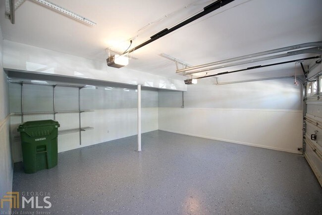 Foto del edificio - 535 Seal Pl NE