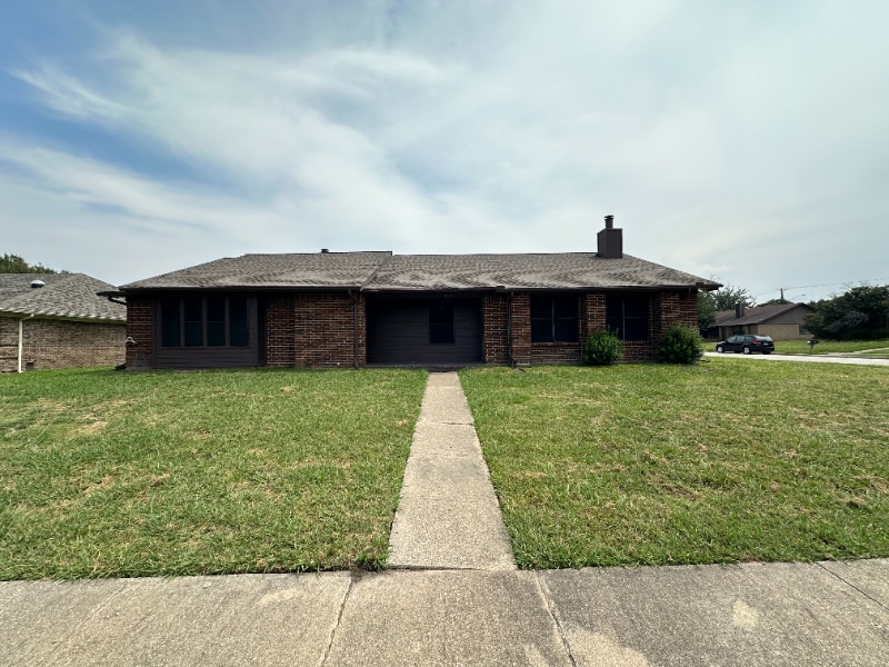 Photo - 319 Shea St (Garland, TX)