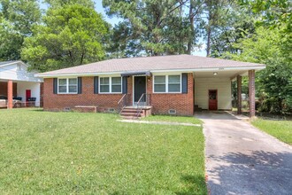 Building Photo - 2004 Shark Dr