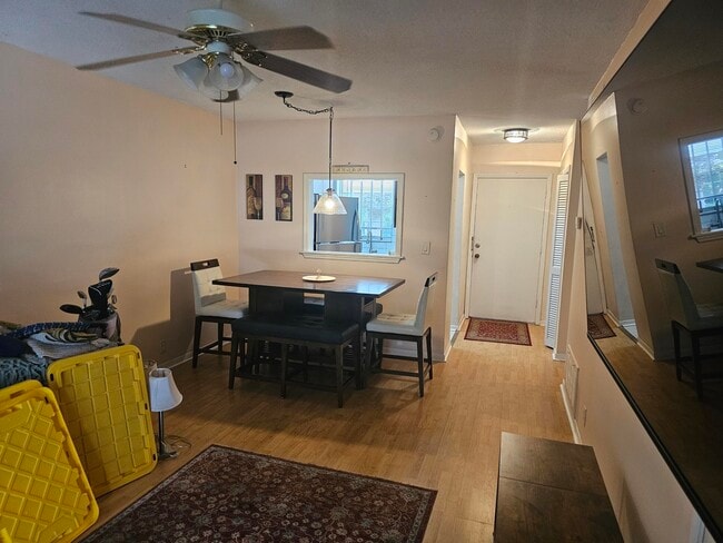 Building Photo - 2475 W Golf Blvd