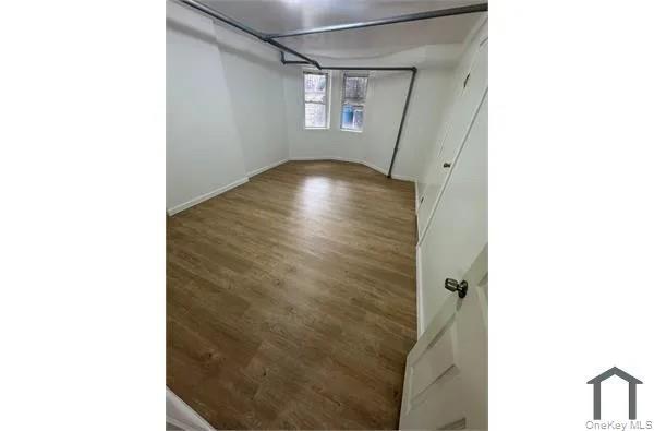 Foto del edificio - 2312 Hughes Ave