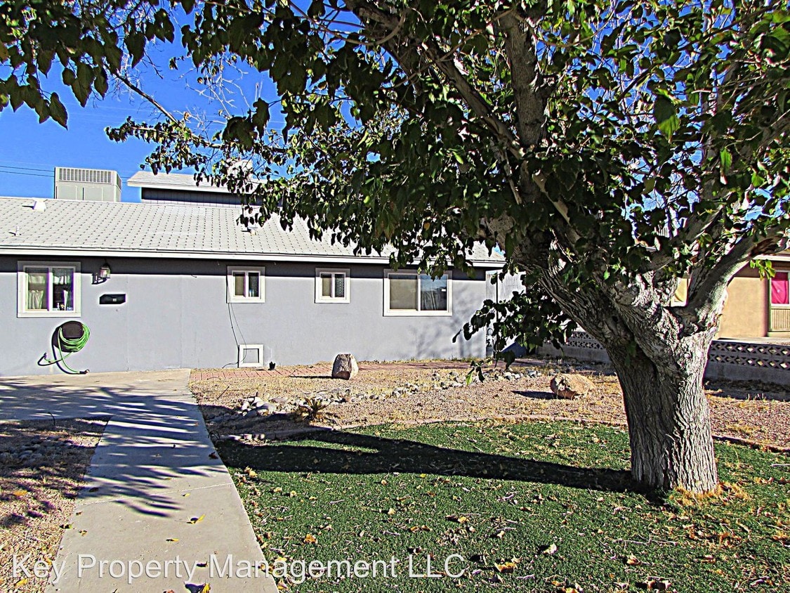 Primary Photo - 5 br, 2 bath House - 67 Constitution Ave