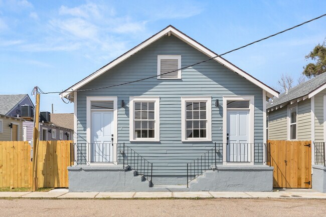 Foto del edificio - 8701 Green St