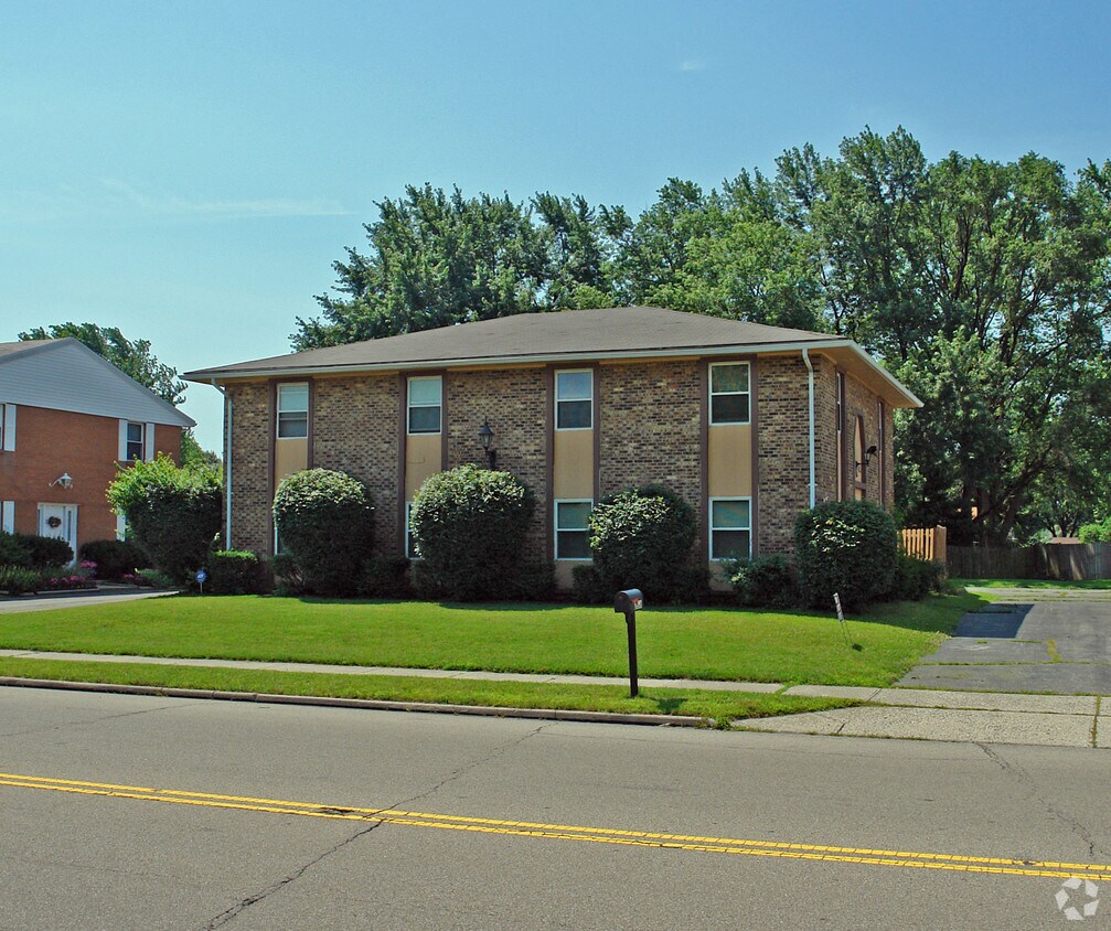 2066 Hewitt Ave, Dayton, OH 45440 Apartments in Dayton, OH