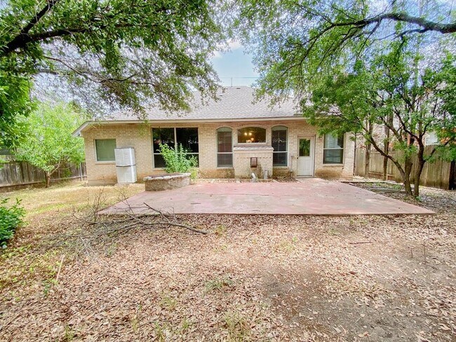 Building Photo - 1904 Maize Bend Dr