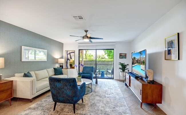 Foto del edificio - Serene Oasis Condo in Palm Springs (Monthly Only - No Long Term)