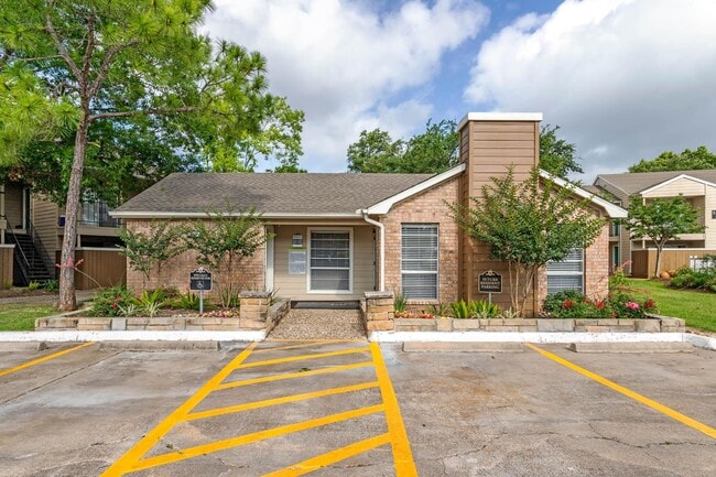 Building Photo - Riverstone
