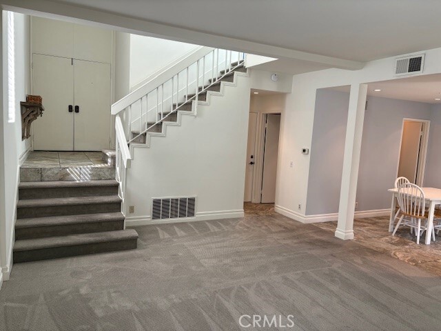 Building Photo - 2124 Woodbriar Ct