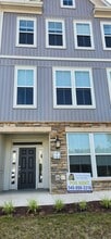 Building Photo - 325 Crab Apple Dr