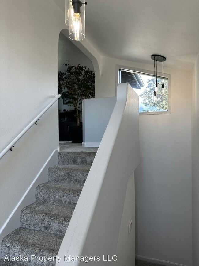 Foto del edificio - 3 br, 2 bath House - 14501 Joanne Cir