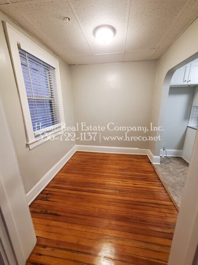 Foto del edificio - 405 N Spring St