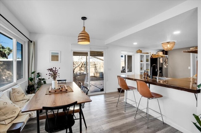 Building Photo - Stunning 3 Bedroom 2 Bathroom Home in Yucc...