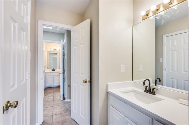 Building Photo - 2311 Megan Wy