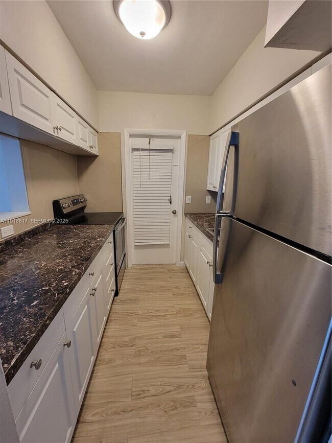 Foto del edificio - 835 Lenox Ave.