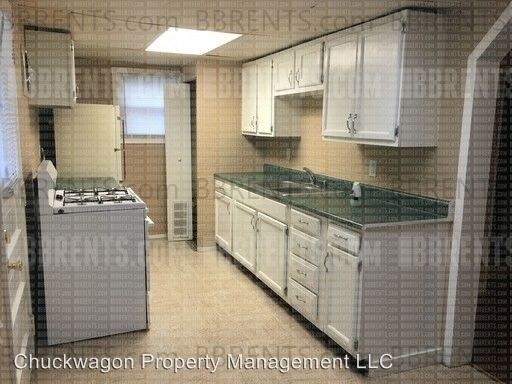 Building Photo - 3 br, 1.5 bath House - 551 Franklin Street,