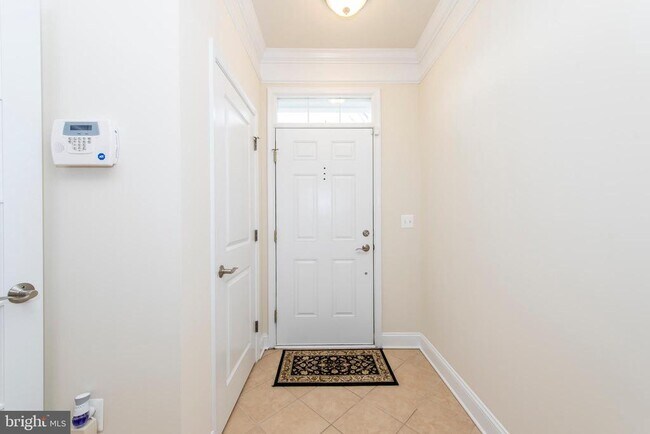 Building Photo - 5970 Logans Way