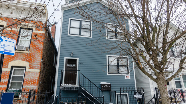 Building Photo - 1933 S May St
