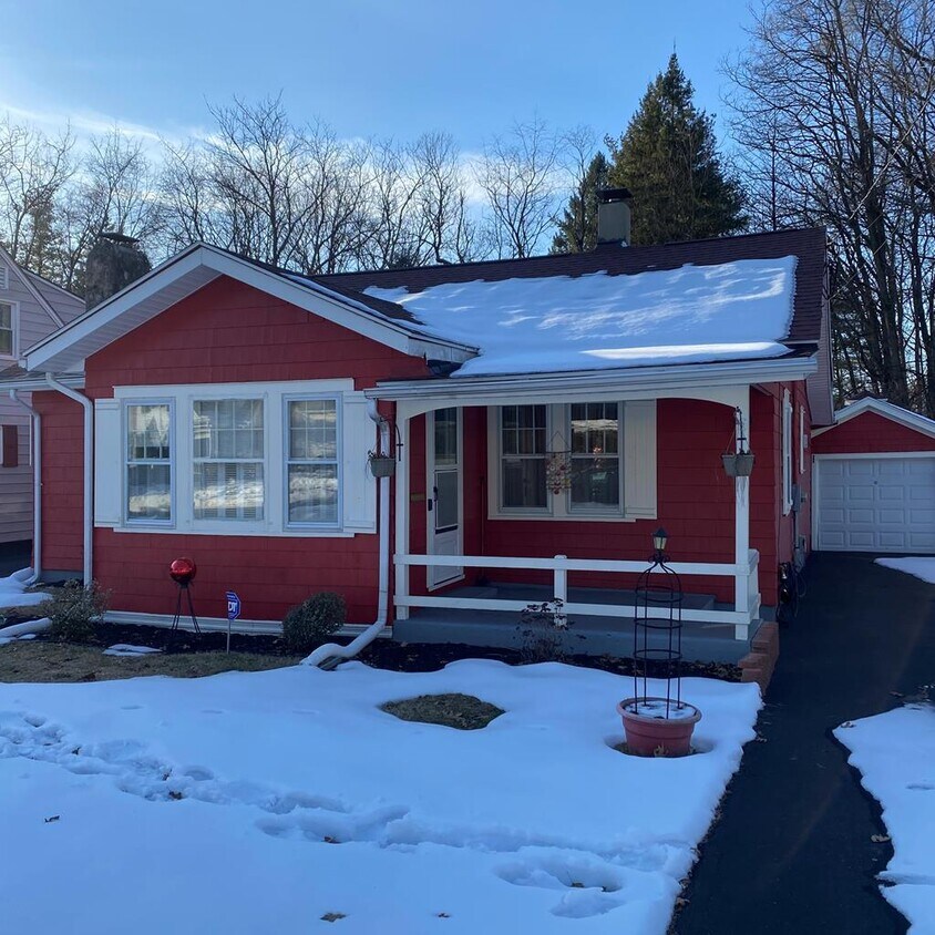 Foto principal - 315 Larchmont Rd