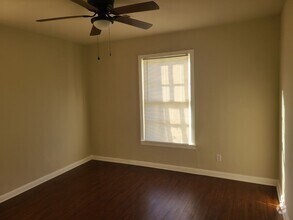Building Photo - 1505 Alamo Ave