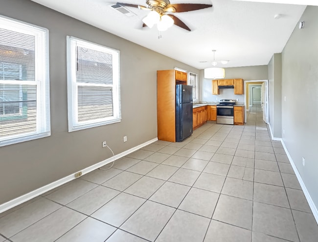 Photo - 1228 S Genois St House