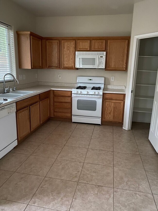 Building Photo - DOWITCHER