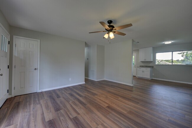 Foto del edificio - 806 W Jefferson St