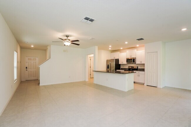 Building Photo - 7308 Spring Snowflake Ave