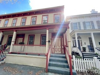 Building Photo - 305 W Waldburg St