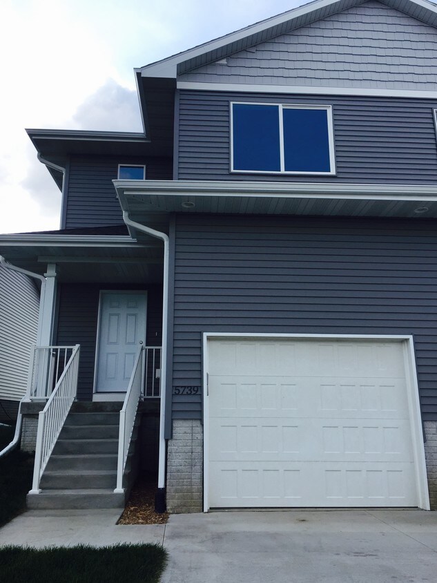 Foto principal - 5739 Summerland Drive