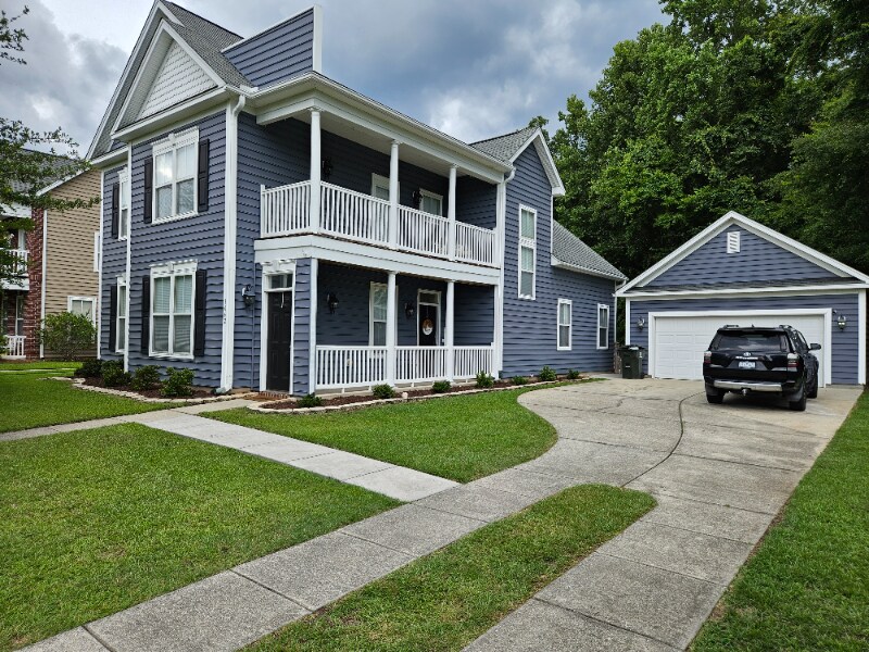 Primary Photo - 1062 Moss Grove Dr