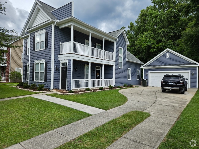 Building Photo - 1062 Moss Grove Dr