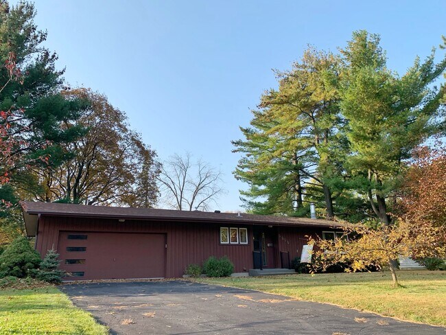 Frente de la casa - 5505 Raymond Rd