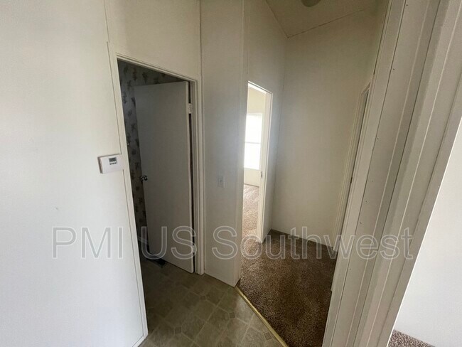 Foto del edificio - 1586 Vereda Ln