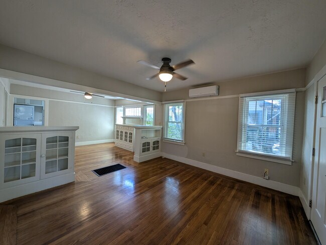 Foto del edificio - 3948 Sherman Way