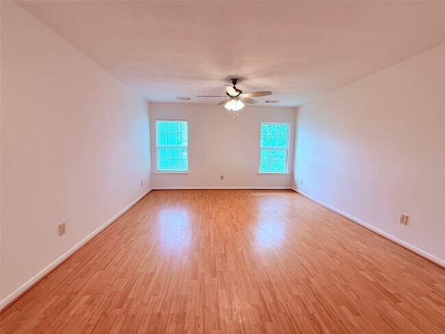 Building Photo - 13407 Carruth Ln