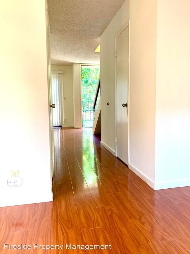 Building Photo - 2 br, 1.5 bath House - 968 Kiely Blvd #B