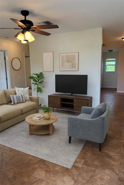 Foto del edificio - 12223 Zittle Ave