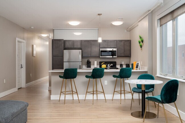 Foto del edificio - 515 E Market St