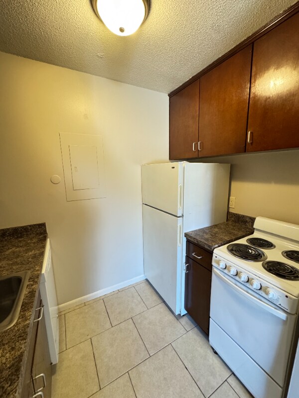 Foto del edificio - 1810 E St