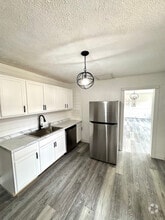 Building Photo - 1123 OH-552